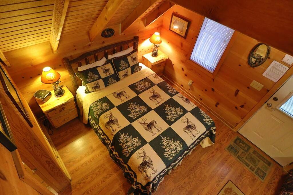 Cozy Cabin W/ Fireplace 3 Minutes To Helen! #2. Kültér fotó